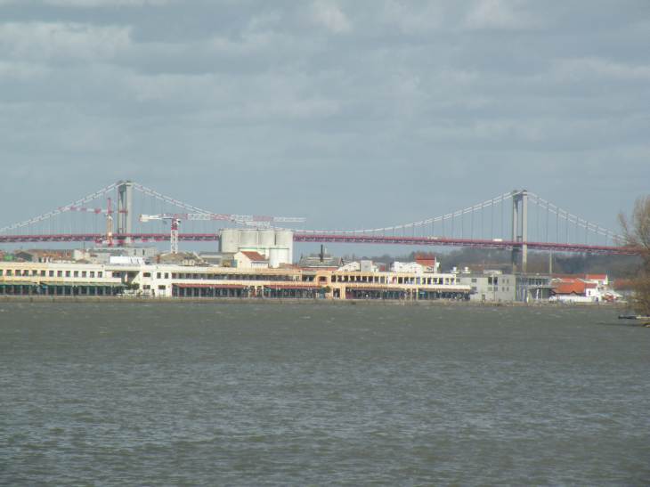 Pont d'Aquitaine